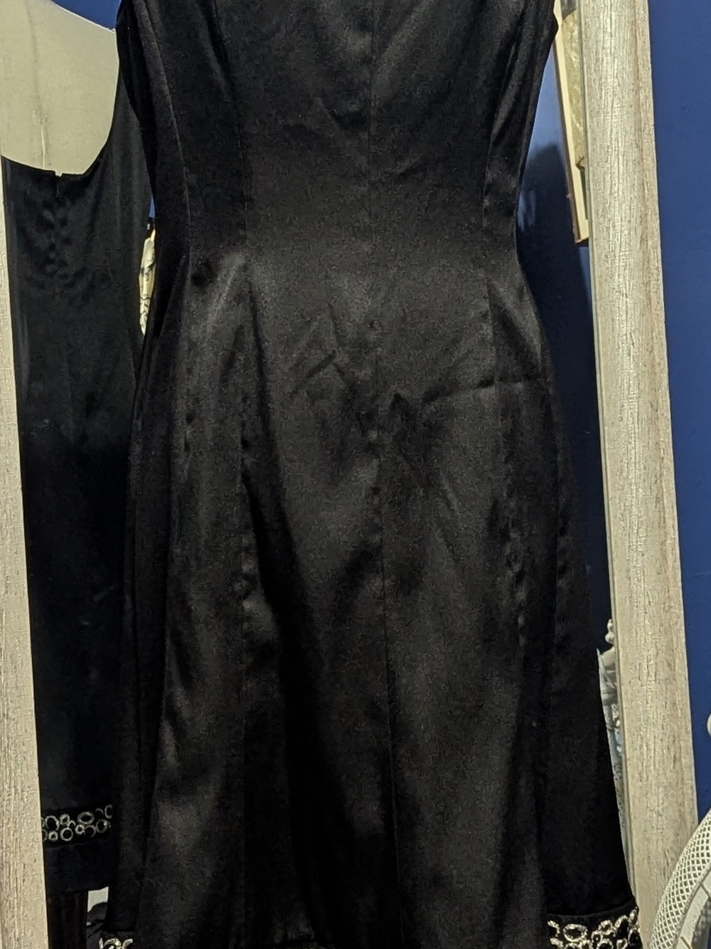 Jones Wear Black Strapless Cocktail Dress with Subtle Hem Detail